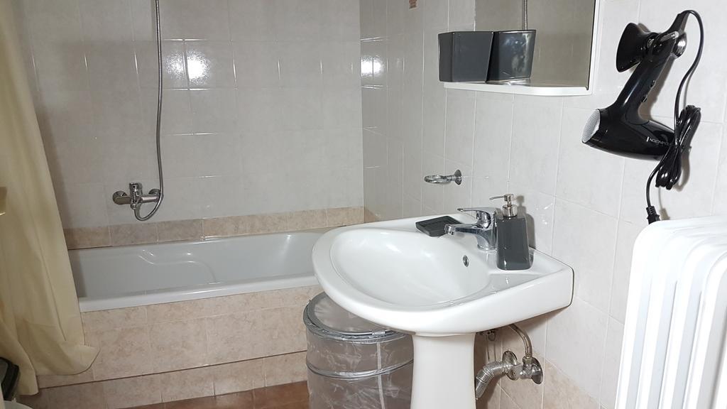 Errathens Wheat Apartment - Athens Center, 3 Bd, 1 Bath Luaran gambar